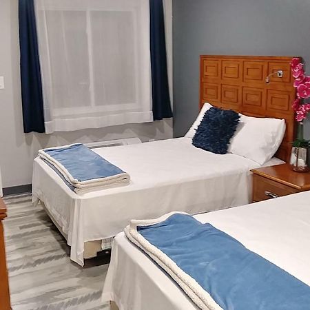 The Carasaljo Motel Lakewood Bagian luar foto